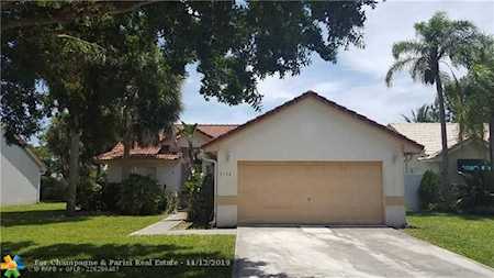 3752 S Lancewood Pl Delray Beach, FL 33445
