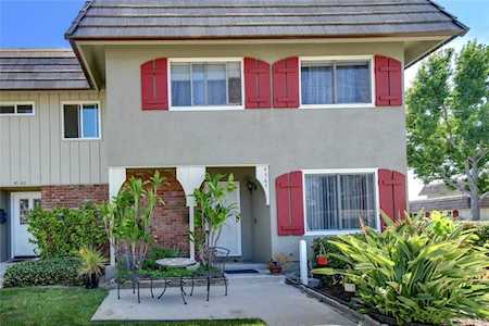 4565 Larwin Avenue Cypress, CA 90630