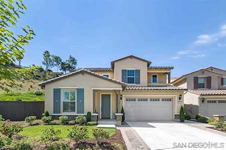 249 Flores Lane Vista, CA 92083