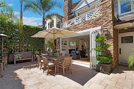 621 Poppy Avenue Corona Del Mar, CA 92625