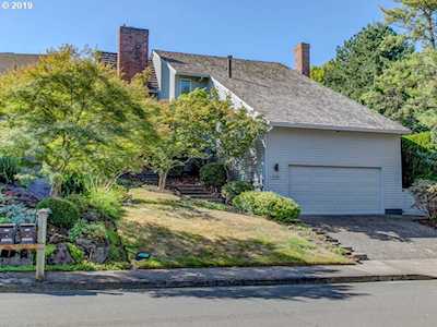 6990 SW Arranmore Way Portland, OR 97223