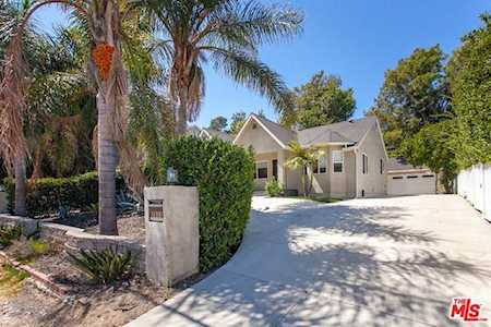 3931 Coldwater Canyon Avenue Studio City, CA 91604