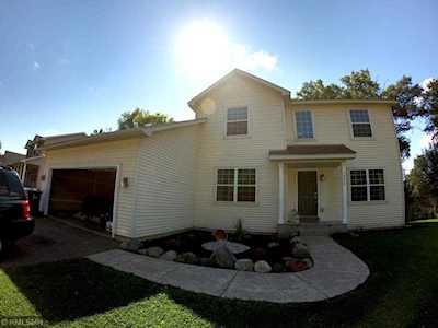 1573 Burg Avenue Saint Paul, MN 55119