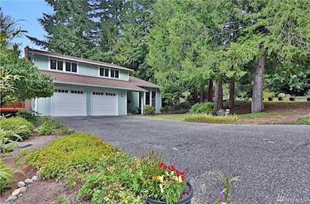 205 Mt Pilchuck Ave SW Issaquah, WA 98027