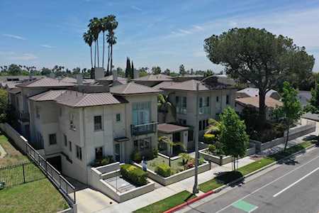 1020 S Marengo Avenue #3 Pasadena, CA 91106