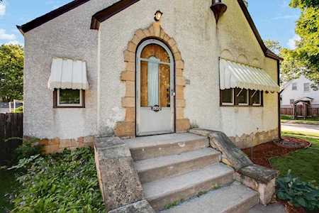 3900 Upton Avenue N Minneapolis, MN 55412