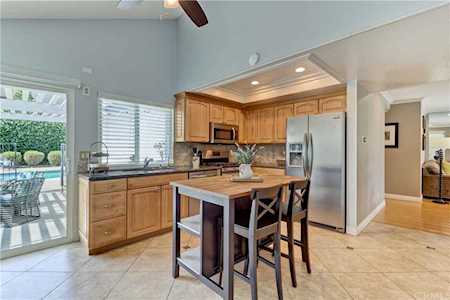 25331 Bentley Laguna Hills, CA 92653