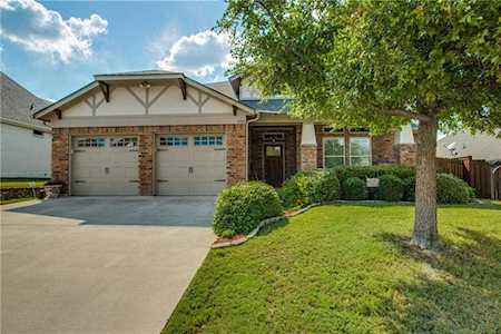 8916 Armstrong Court Benbrook, TX 76126