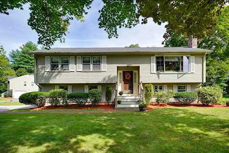 54 Longfellow Rd Northborough, MA 01532