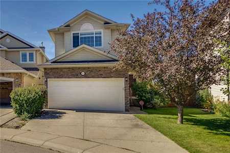 223 Westpoint Garden(s) SW Calgary, AB T3H 4M6