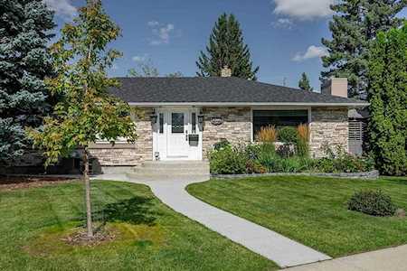 2304 Osborne Crescent SW Calgary, AB T2T 0Y6