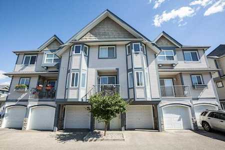 107 Eversyde Point(e) SW Calgary, AB T2Y 4X7