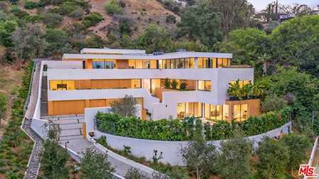 7681 Willow Glen Road Los Angeles, CA 90046