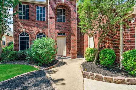 2804 Hudson Crossing Mckinney, TX 75072