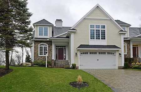 2 Crenshaw Lane #16-1 Andover, MA 01810