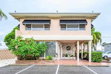 137 104Th Avenue #04 Treasure Island, FL 33706