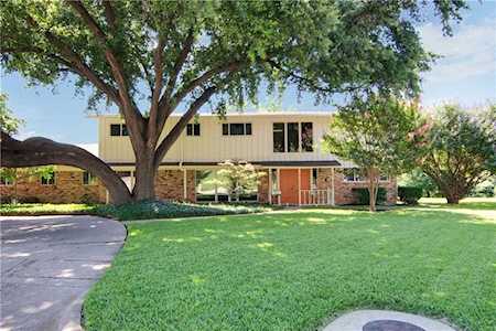 4404 Starlight Drive Haltom City, TX 76117