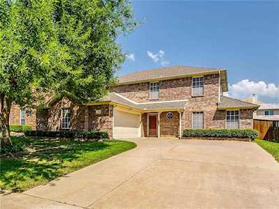 415 Hidden Springs Drive Burleson, TX 76028