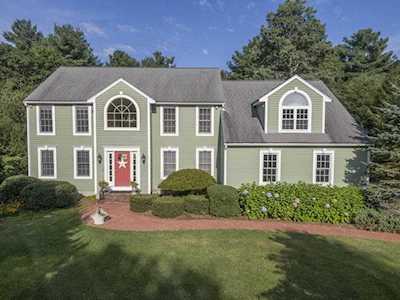 15 Colonial Drive Mansfield, MA 02048