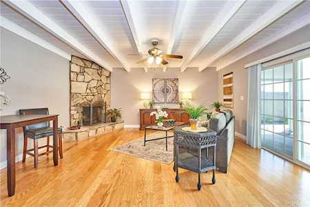 5072 Howard Avenue Los Alamitos, CA 90720