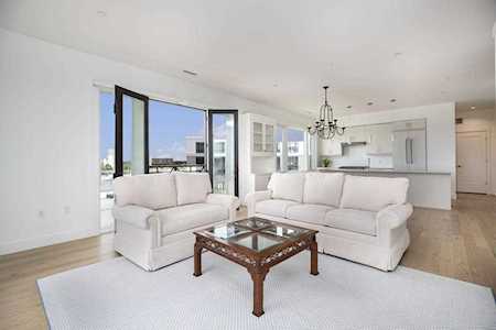 10 Shipyard Drive #412 Hingham, MA 02043