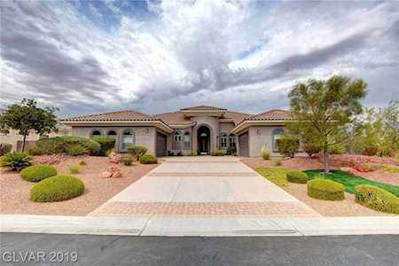 8460 Royalston Falls Ct Las Vegas, NV 89143