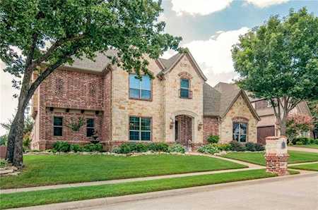8109 Belmont Court North Richland Hills, TX 76182