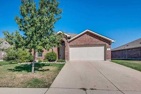 908 W Bend Boulevard Burleson, TX 76028