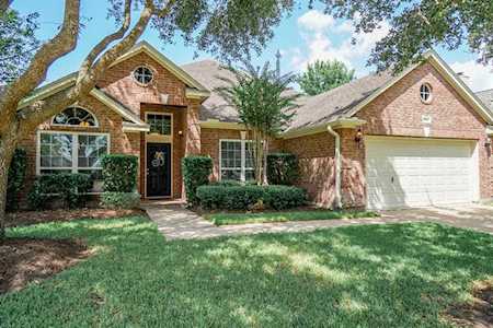 8007 Lauren Way Sugar Land, TX 77479
