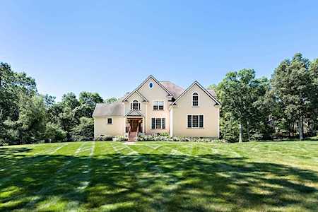 47 Hudson Rd Bolton, MA 01740