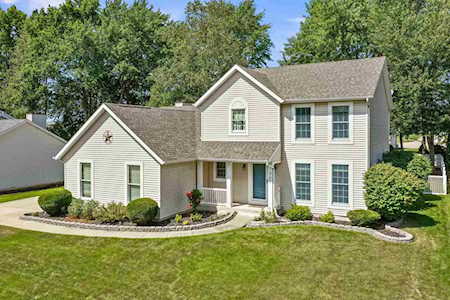 907 E Finch Drive South Bend, IN 46614