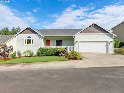 711 SE Forest Glen Rd Estacada, OR 97023