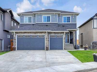 109 Kinniburgh Cove Chestermere, AB T1X 0R7