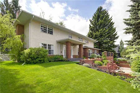 4404 Britannia Drive SW Calgary, AB T2S 1J1