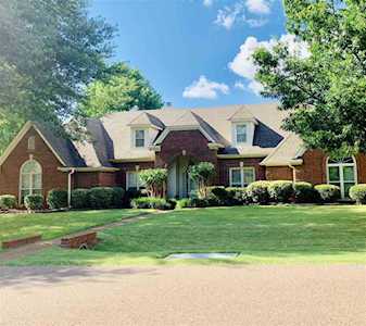 8886 Pembroke Ellis Dr Bartlett, TN 38133