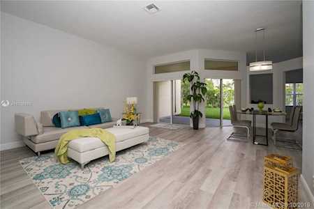 4371 Laurel Ridge Cir Weston, FL 33331
