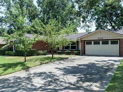 3107 Pinecrest Dr Austin, TX 78757