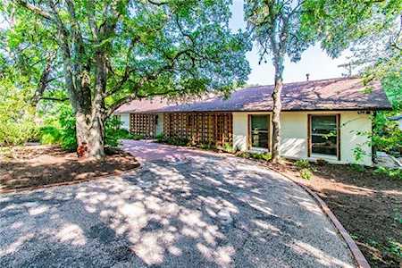 2801 Cedarview Dr Austin, TX 78704