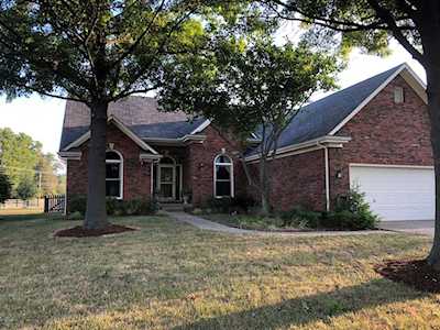 13403 Forest Springs Dr Louisville, KY 40245