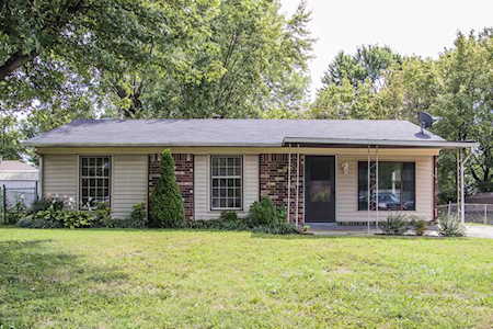 6905 Stable Lake Ct Louisville, KY 40291
