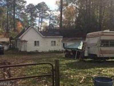 12487 Beech Trl Gloucester, VA 23061