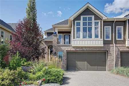 108 Wentworth Square SW Calgary, AB T3H 0M6