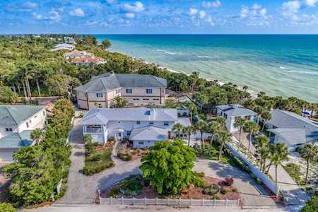 6112 Gnarled Oak Drive Englewood, FL 34223