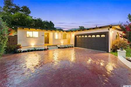 1057 Dolorita Avenue Glendale, CA 91208