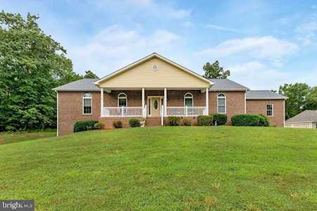 77 Maple Springs Ct Mineral, VA 23117