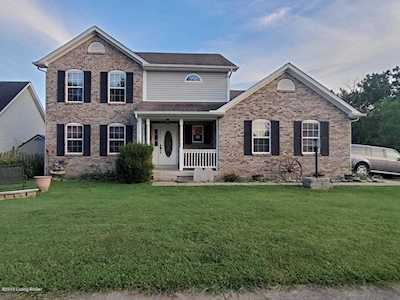 251 Washington Cir La Grange, KY 40031