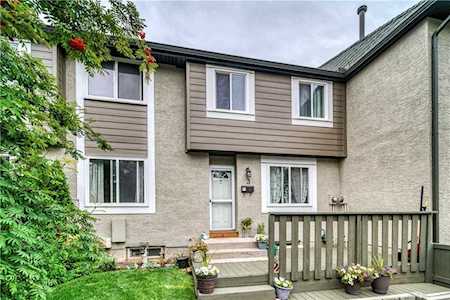 4936 Dalton Drive NW #3 Calgary, AB T3A 2E4