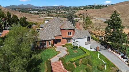 27521 Silver Creek Drive San Juan Capistrano, CA 92675