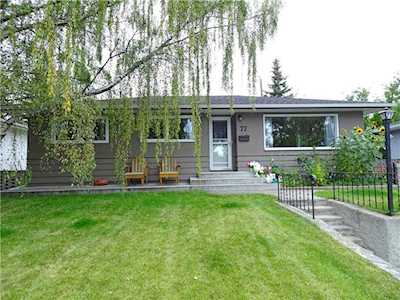 77 Wimbledon Crescent SW Calgary, AB T3C 3J2