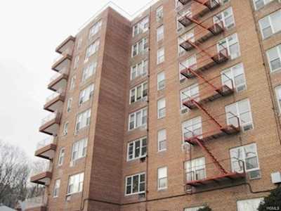5425 Valles Ave #4N Bronx, NY 10471